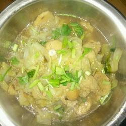 圆白菜炖章鱼丸子的做法[图]