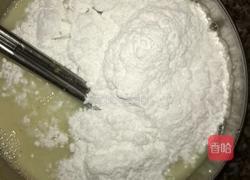 电饭锅鸡蛋煎饼的做法图解3