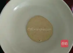 Illustration of how to make oil-free banana waffles 7