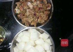 排骨烧白萝卜的做法图解2