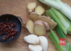 莲藕炖羊肉。的做法图解2