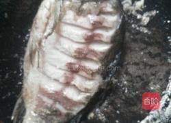 鲫鱼豆腐汤的做法图解1