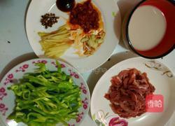 青椒炒肉丝的做法图解1