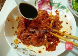 青椒炒肉丝的做法图解2