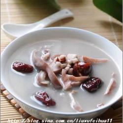 芡实莲子红枣猪肚汤的做法[图]