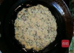 香椿鸡蛋饼的做法图解7