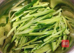 凉拌金针黄瓜的做法图解3