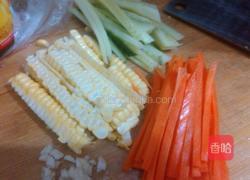 炸酱拌面的做法图解1