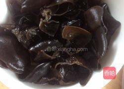 木耳炒粉丝的做法图解1