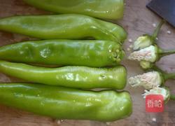 虎皮青椒的做法图解1