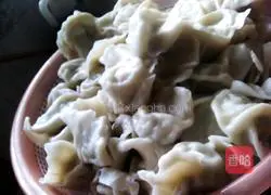 Illustration of how to make celery dumplings 6