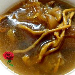 鱼翅花胶虫草鸡肉汤的做法[图]