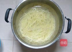 凉拌青椒土豆丝的做法图解2