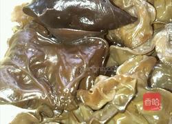 生椒凉拌黑木耳的做法图解1