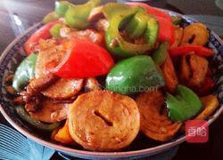 双椒炒面筋的做法图解3