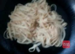 蚝油韭菜炒豆皮的做法图解4