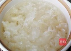 银耳莲子羹的做法图解5