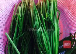 韭菜鸡蛋水饺的做法图解1