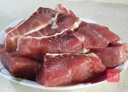 香辣鱼块的做法图解1