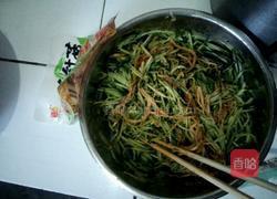 凉拌金针菇的做法图解2