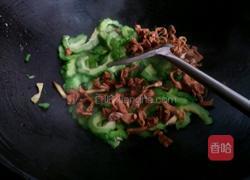 苦瓜冲菜炒肉片的做法图解6