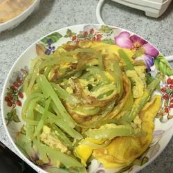 莴笋炒蛋的做法[图]