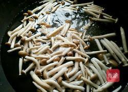茄汁蟹味菇的做法图解1