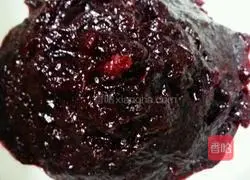 Illustration of how to make bayberry sauce 5