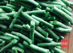 凉拌豆角的做法图解2