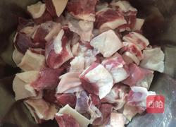 西红柿炖牛腩的做法图解2