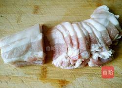 酸菜猪肉炖粉条的做法图解3