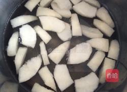 冰糖雪梨的做法图解2