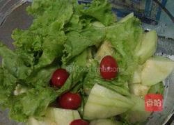 水果蔬菜沙拉的做法图解4