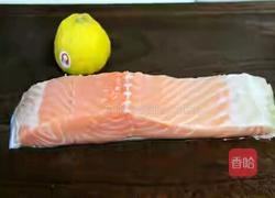 酱汁三文鱼的做法图解1