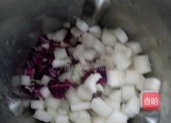 紫甘蓝冬瓜汁的做法图解3