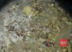 面煎槐花菜的做法图解4