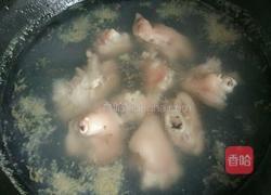 黄豆炖猪蹄的做法图解2