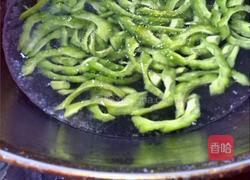 苦瓜炒鸡蛋的做法图解3