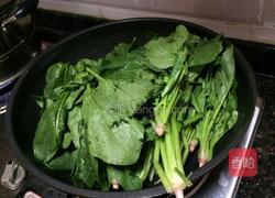 素炒菠菜的做法图解2