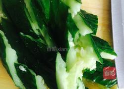 黄瓜拌海蜇的做法图解1