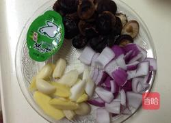 黄焖鸡的做法图解2