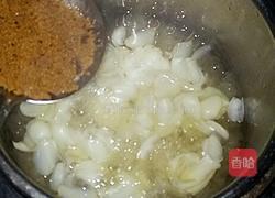 红糖银耳百合羹的做法图解6