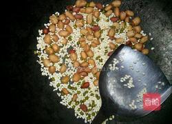 胡萝卜米糊的做法图解1