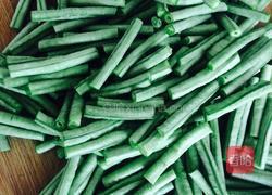 麻辣豆角毛豆的做法图解2