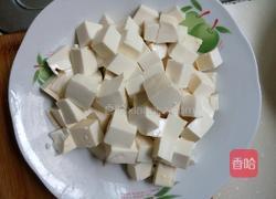 鲫鱼炖豆腐的做法图解2