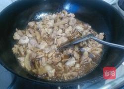 灯笼椒炒肉的做法图解3