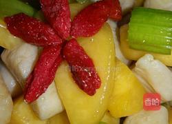 黄桃滑爽鸡丁 的做法图解7