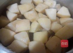 冰糖雪梨水的做法图解3