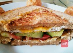 鸡蛋全麦土司三明治的做法图解6