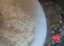 香菇皮蛋瘦肉粥的做法图解8